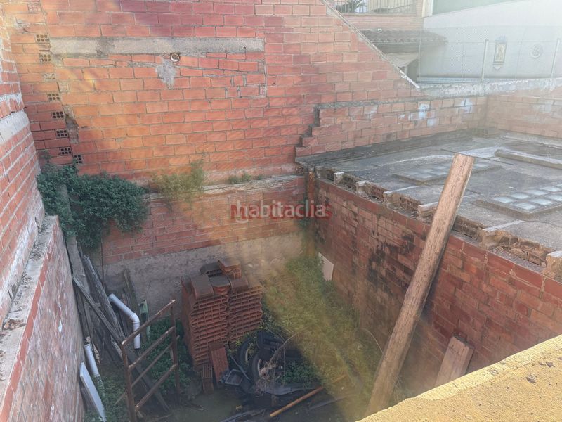 Foto 7fc1b3d2-8f60-4756-b349-13beb2213c3a. Edifici a Zona Nord Rubí