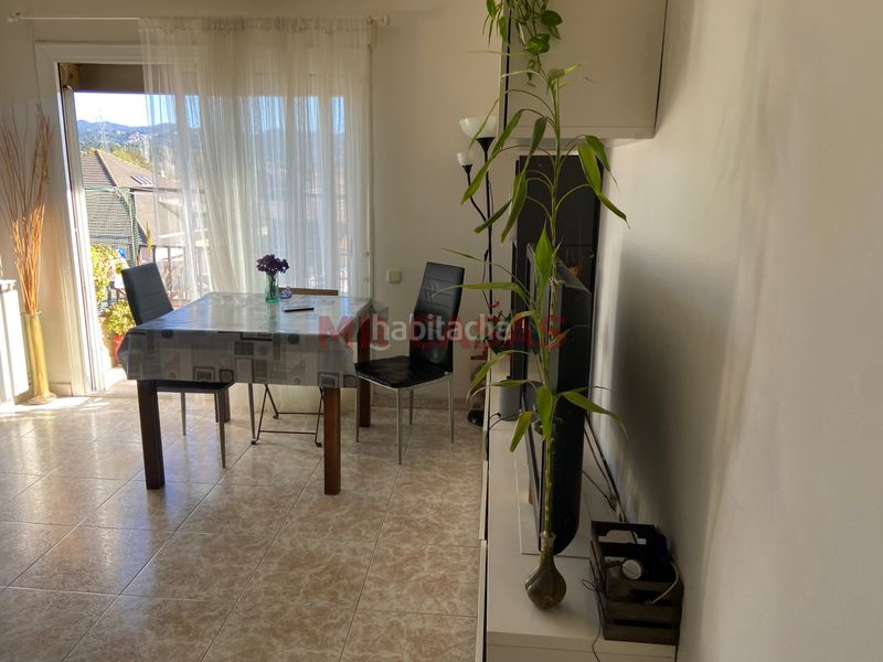 Foto 449abfe4-f8c6-4dba-8b69-4eb550333c21. Pis amb calefacció a Can Vallhonrat Rubí