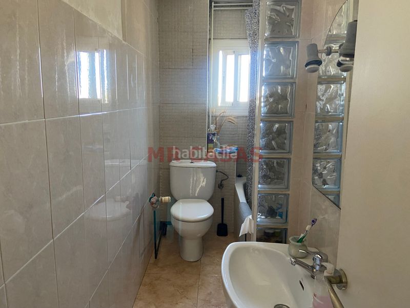 Foto 7781a5e5-ef23-48d2-b746-373804bdf466. Pis amb calefacció a Can Vallhonrat Rubí