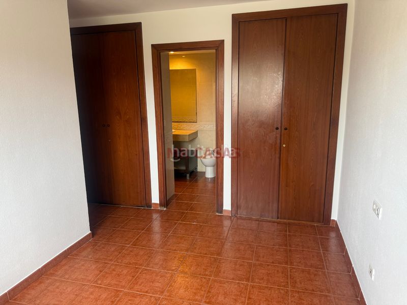 Foto 2b7ece32-0fa2-499a-8ed0-4c391b6b6a63. Pis amb calefacció aparcament piscina a Zona Nord Rubí