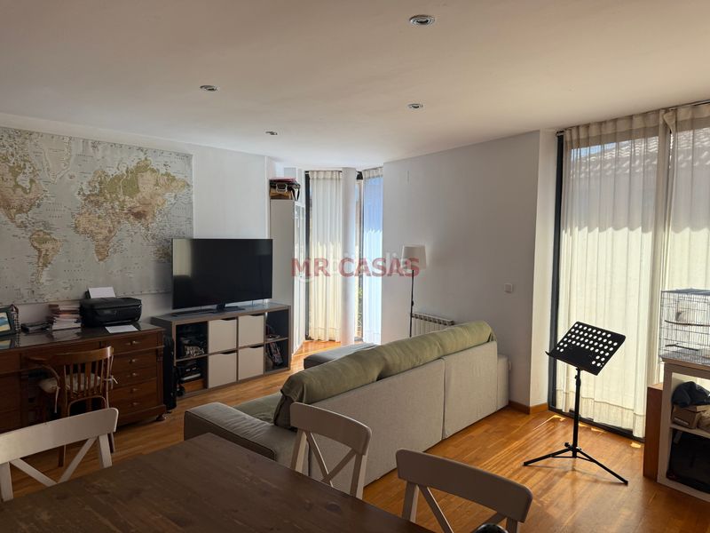 Foto fd0c3777-b80c-4552-854e-cd03cce15d47. Pis amb calefacció aparcament a La Serreta Rubí