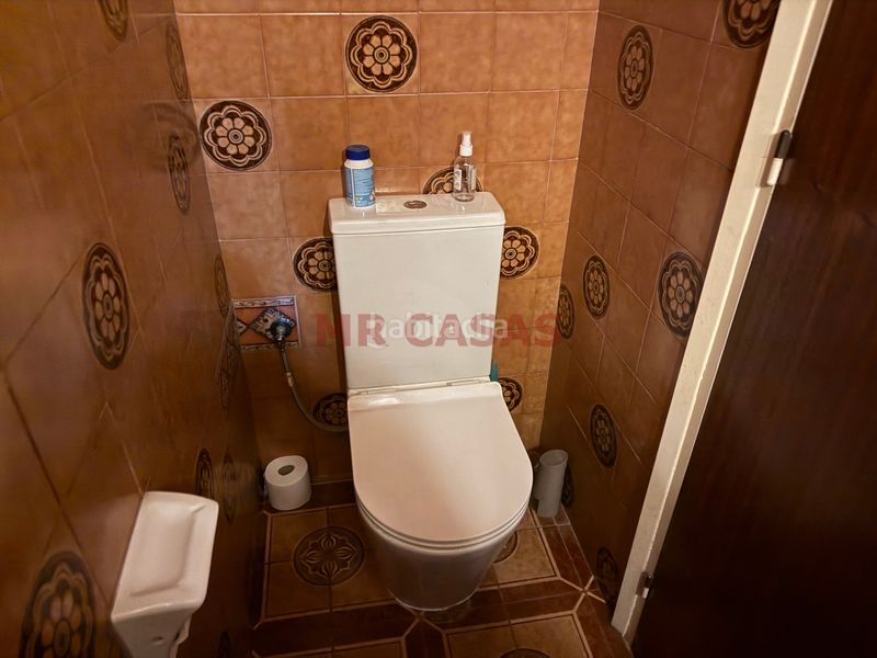 Foto eddbc7b4-dfd6-4df4-be6a-5e57124371a8. Casa adossada amb calefacció aparcament a Centre Rubí
