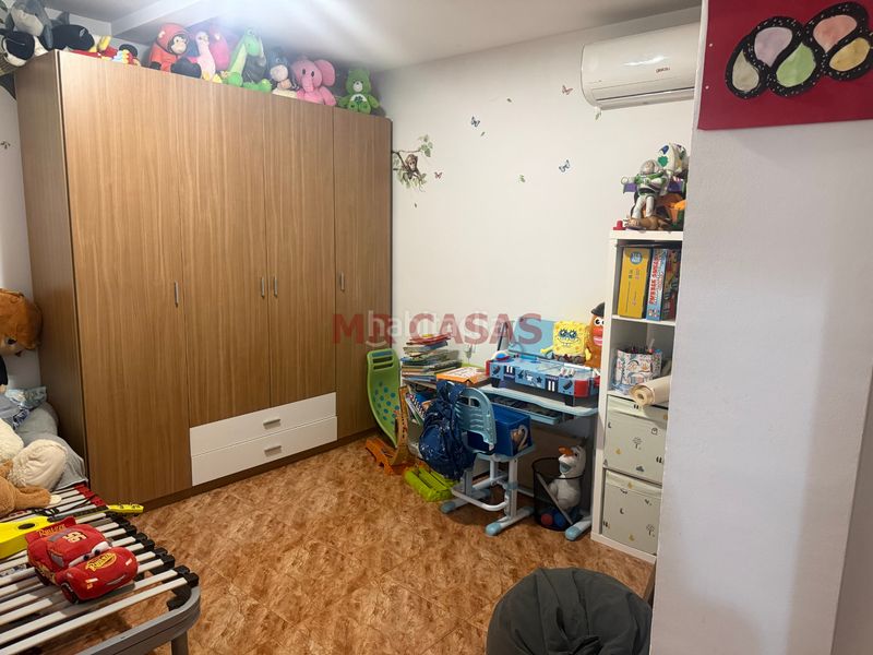 Foto 0a0e05c7-2d10-4cee-ae96-53321f0c7671. Piso perfecta ubicacion en Progrés Rubí