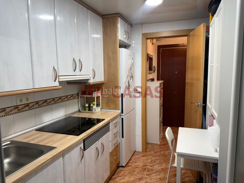 Foto 12f63562-32bd-4360-a65c-a99b6146ed36. Piso perfecta ubicacion en Progrés Rubí