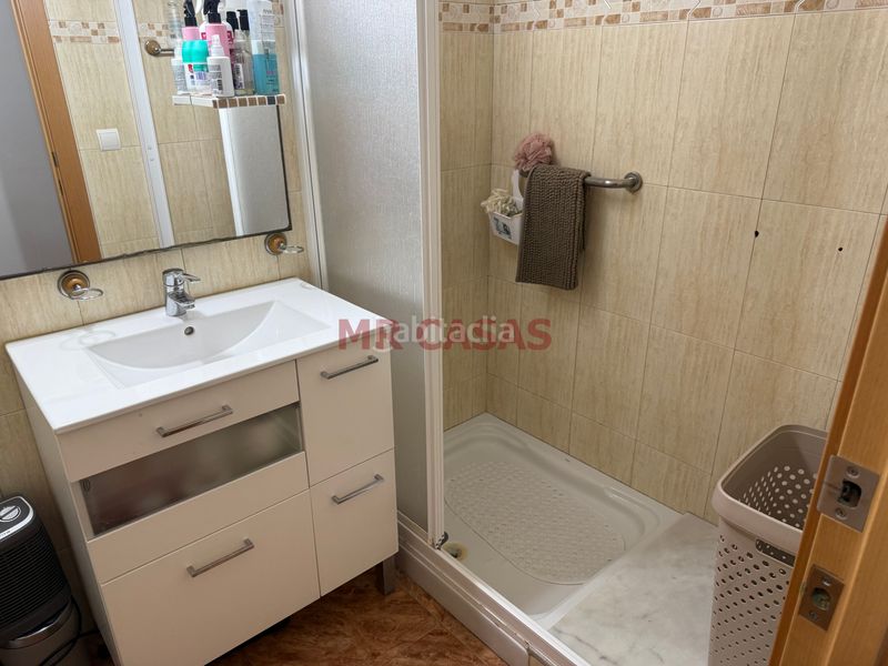 Foto a82a598b-ea7a-4e05-af6b-1295bbe21772. Piso perfecta ubicacion en Progrés Rubí