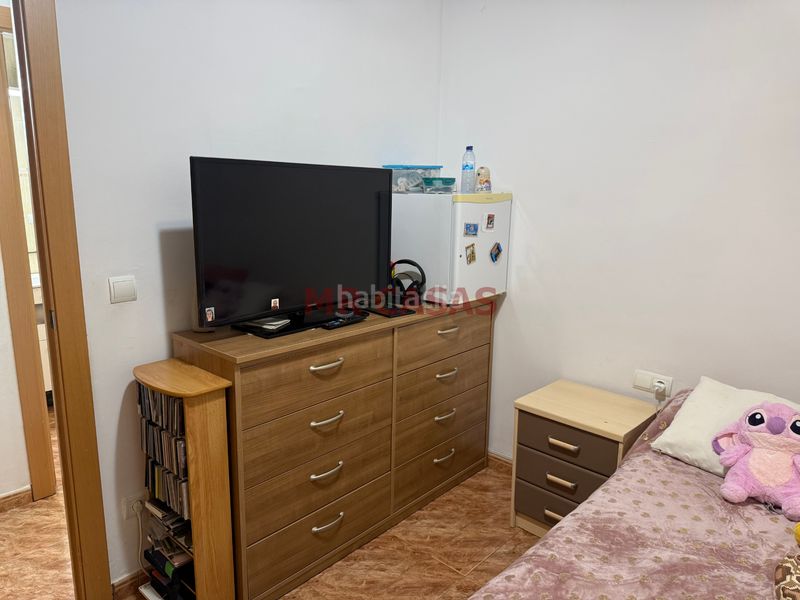 Foto aab514f6-b45d-47d7-ab06-b5f5c12e90c8. Piso perfecta ubicacion en Progrés Rubí
