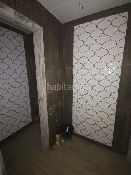 Foto 4f0f8112-7243-42c0-ae88-c4c006f00ffc. Local comercial a Centre Blanes