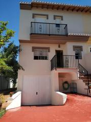 Casa adossada a Ogíjares