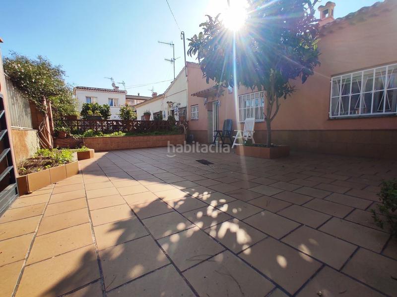 Foto 3d11bd8a-5bac-469e-9792-4adf24e8b07c. Casa adossada a Els Pins Blanes