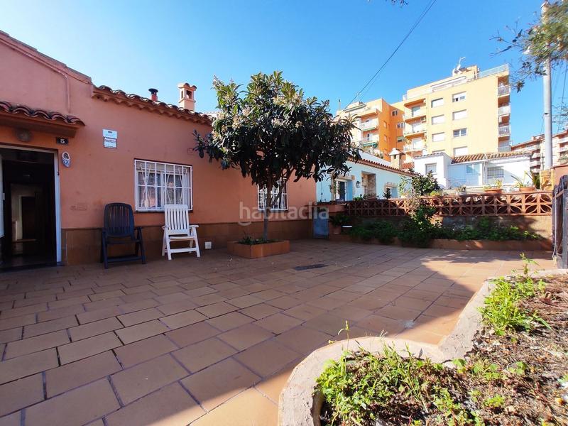 Foto 6eab14eb-e856-43f8-8903-26d3a1f1b567. Maison jumelée dans Els Pins Blanes