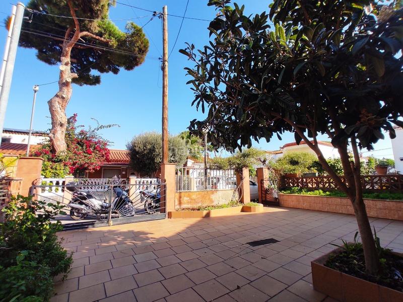 Foto bed1c793-71ca-4081-a289-e4c6dcace18d. Semi detached house in Els Pins Blanes