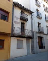 Casa adossada a Sant Hilari Sacalm