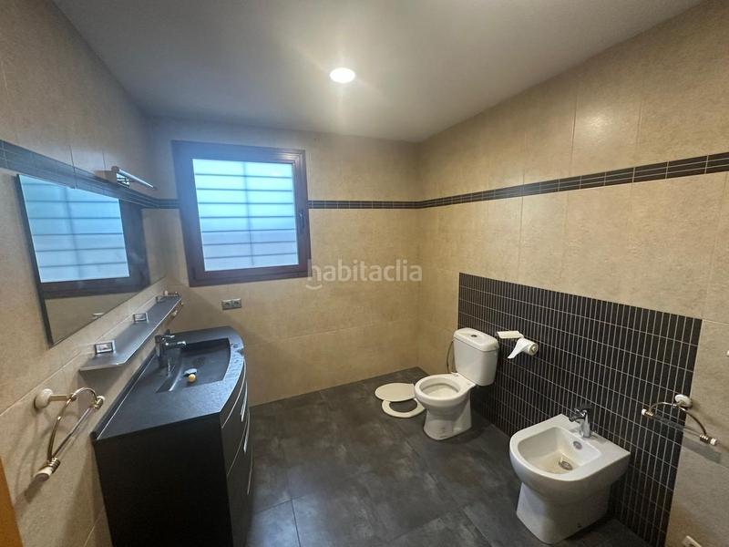 Foto d0b55063-420f-4e5c-a3e9-36b27e17967c. Haus mit heizung in Urbanitzacions Mataró