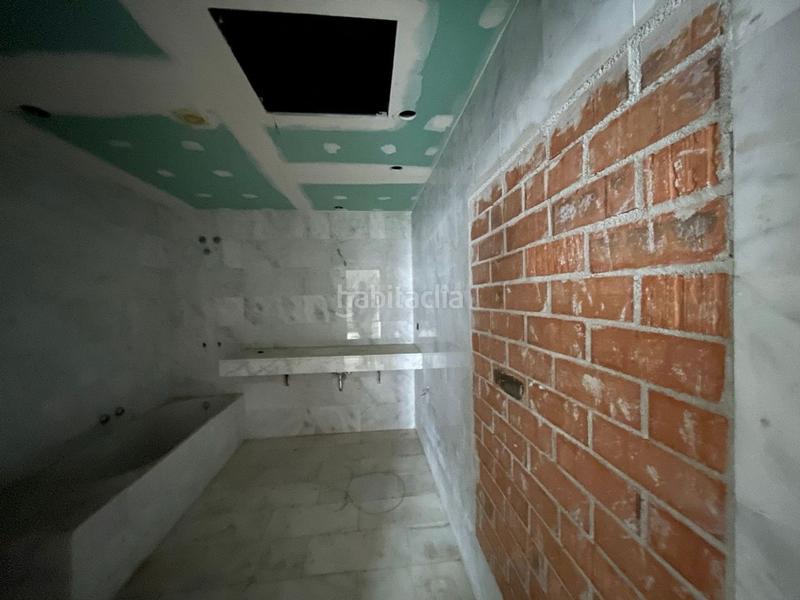 Foto 17b3b351-821f-4214-96fc-d98320fc226e. Édifice dans Bisbal d´Empordà (La)