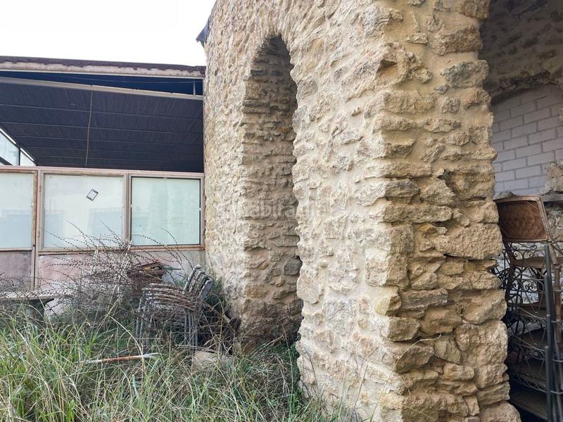 Foto 413a924d-328f-42c1-8eb2-7306fced7c8b. Édifice dans Bisbal d´Empordà (La)