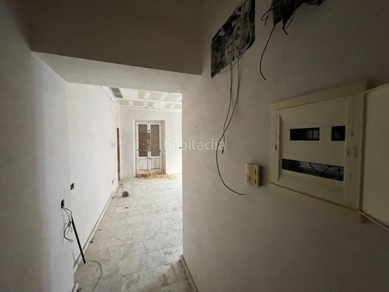 Foto 4728f93f-1afc-4087-8bb0-462962228242. Édifice dans Bisbal d´Empordà (La)