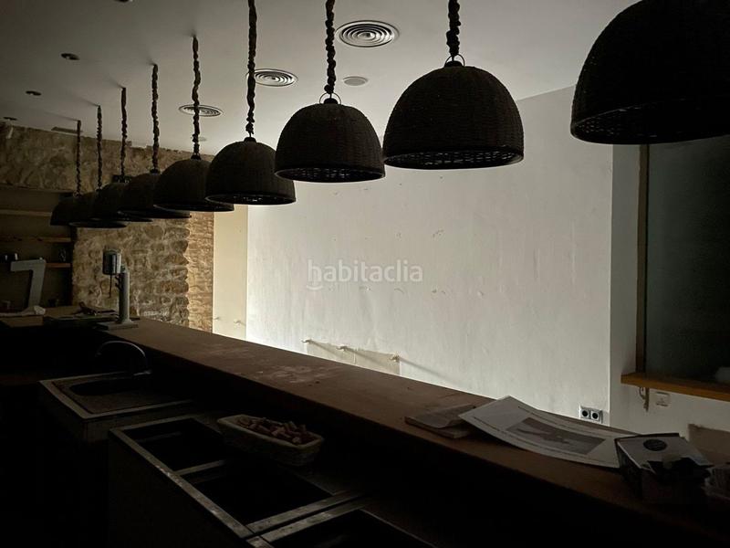 Foto 9ce28bd4-c294-4fd0-88cd-97892e696af9. Édifice dans Bisbal d´Empordà (La)