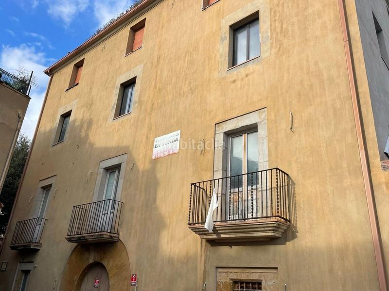 Foto a9cb7e9e-1fcc-45ea-ab67-15ac7360cd4b. Édifice dans Bisbal d´Empordà (La)