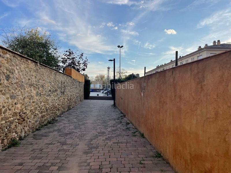 Foto b62ea163-c37d-460b-ac2b-57170d078fa1. Édifice dans Bisbal d´Empordà (La)