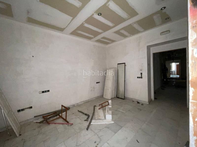 Foto da821ba7-5cac-40f8-b3bb-10e450d67a68. Édifice dans Bisbal d´Empordà (La)