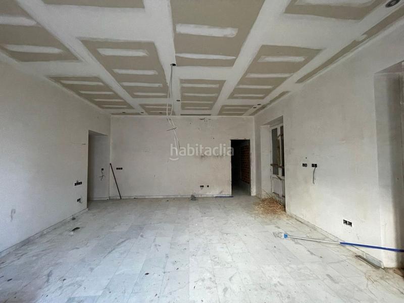 Foto e618b73e-9863-43c0-a67d-77ee5b07230f. Édifice dans Bisbal d´Empordà (La)