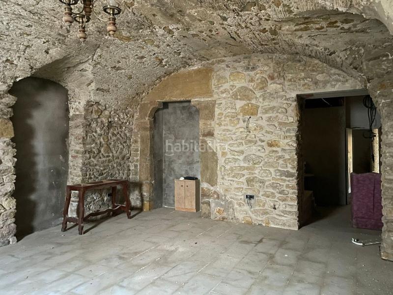 Foto eec665ff-cc30-4920-b8bd-8515d2b9d9f7. Édifice dans Bisbal d´Empordà (La)