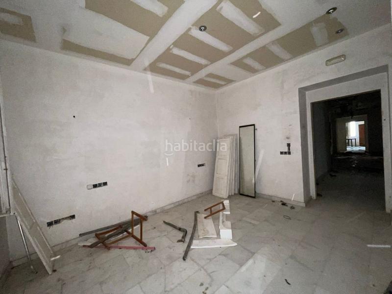 Foto b118e22c-b8a1-4c6f-a57a-30532f92d0e1. Edificio in Bisbal d´Empordà (La)