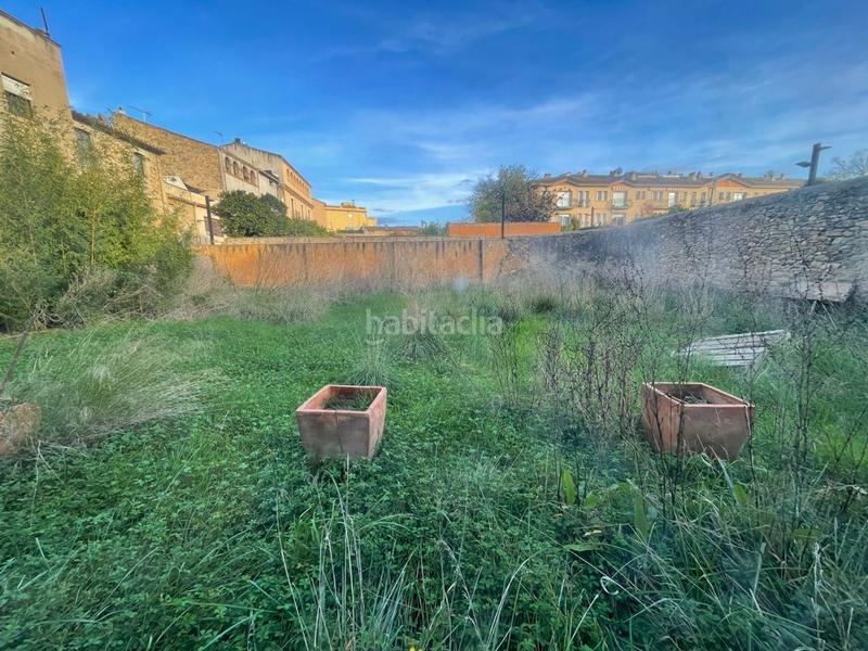 Foto 49cfb925-c3b5-4269-8173-38e0320bfe77. Edificio en Bisbal d´Empordà (La)