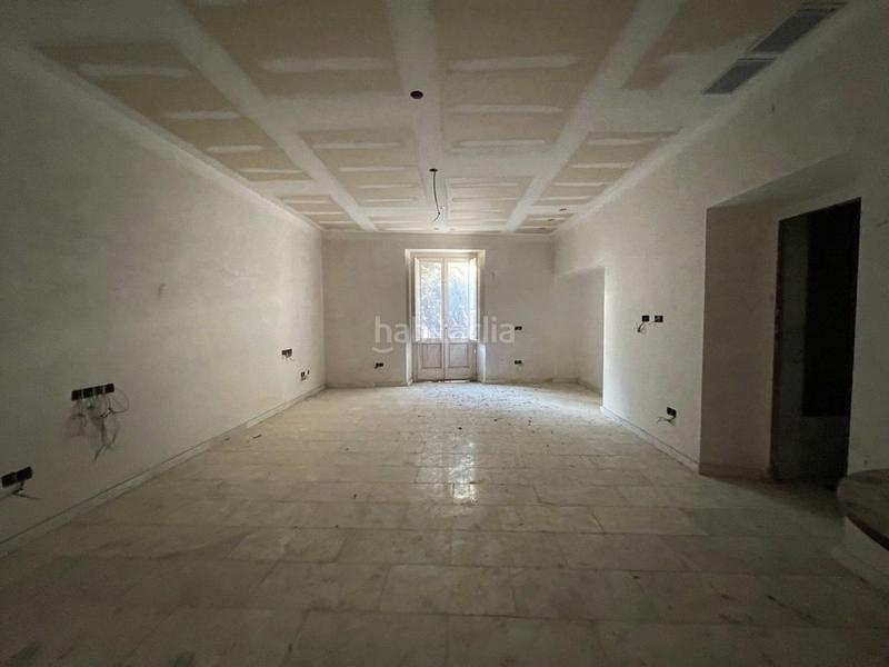 Foto 5a2e981a-9773-4f9f-99e7-39ff4a2fdc01. Edificio en Bisbal d´Empordà (La)