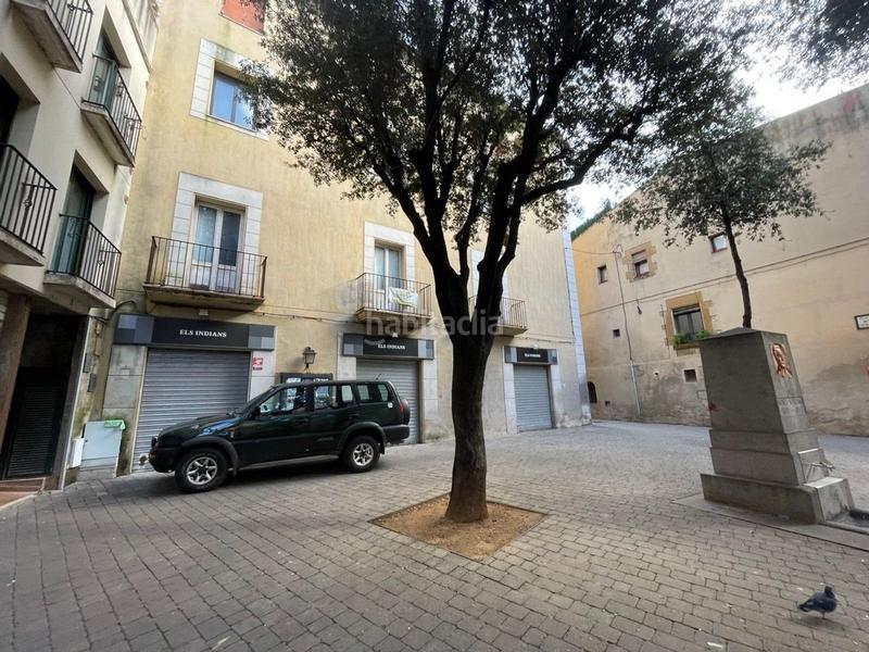 Foto abdd078d-9ad5-4fb2-a723-13cc95cdd2cc. Edificio en Bisbal d´Empordà (La)