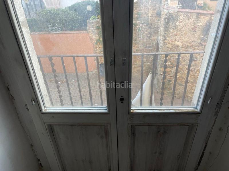 Foto da5b3d90-a602-405b-b38c-87b9d78ce560. Edificio en Bisbal d´Empordà (La)