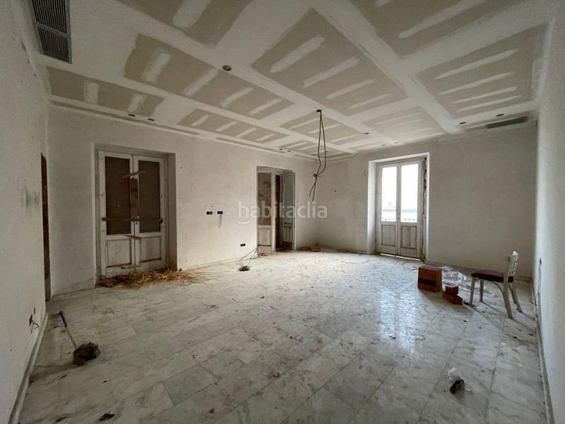 Foto f19e1f34-e56a-4b44-acb2-bbc935b17152. Edificio en Bisbal d´Empordà (La)
