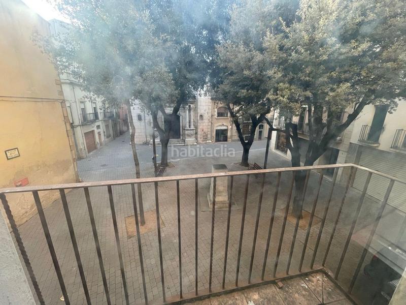 Foto b6d4e5e8-81e3-41fd-be22-60d9e35b5236. Edifici a Bisbal d´Empordà (La)