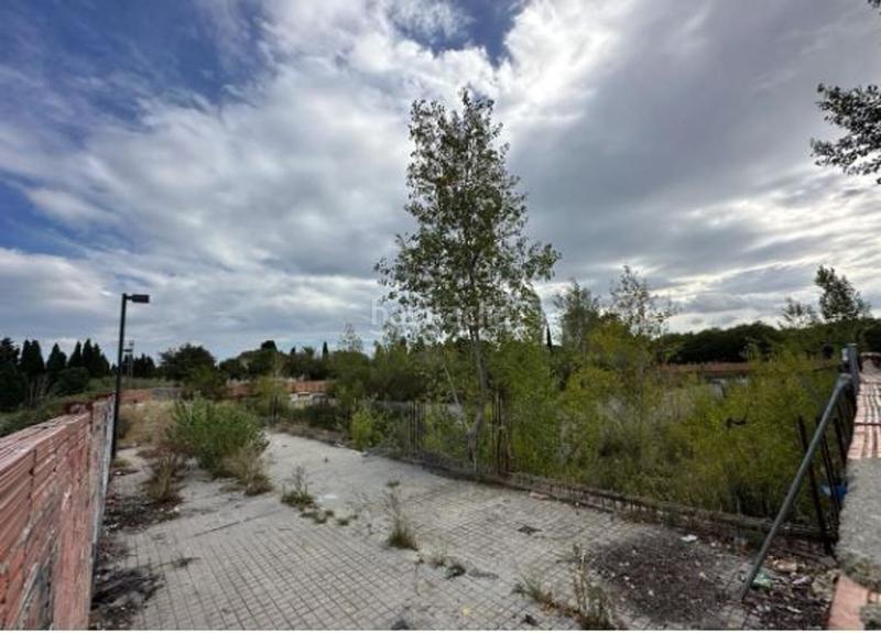 Foto fdef7ac2-ea98-4c39-bcc5-59d3c0b44ace. Edifici a Eixample-Horta Capallera Figueres