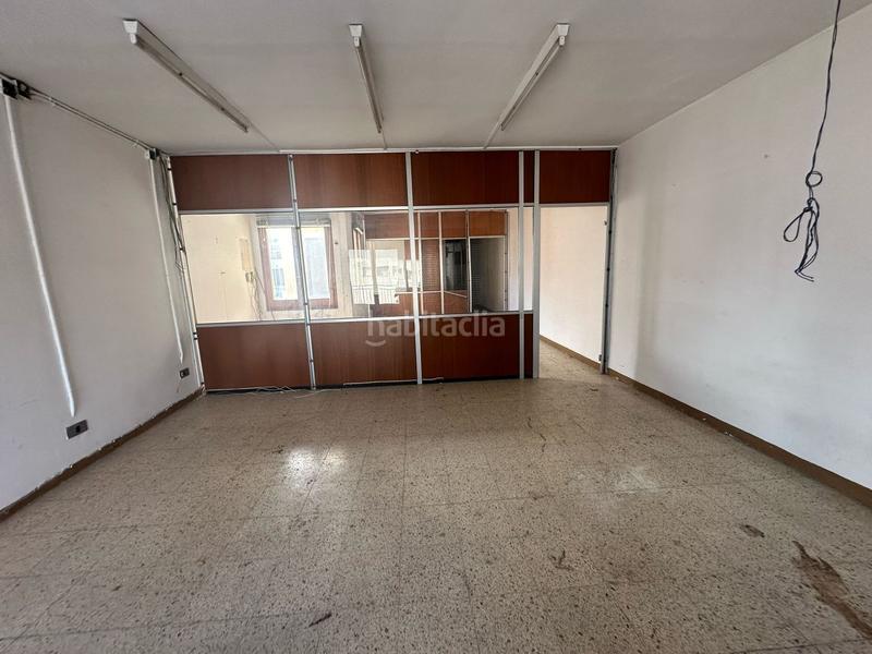 Foto f9aac828-d154-4fee-8ef5-068189758c59. Edificio in Canet de Mar