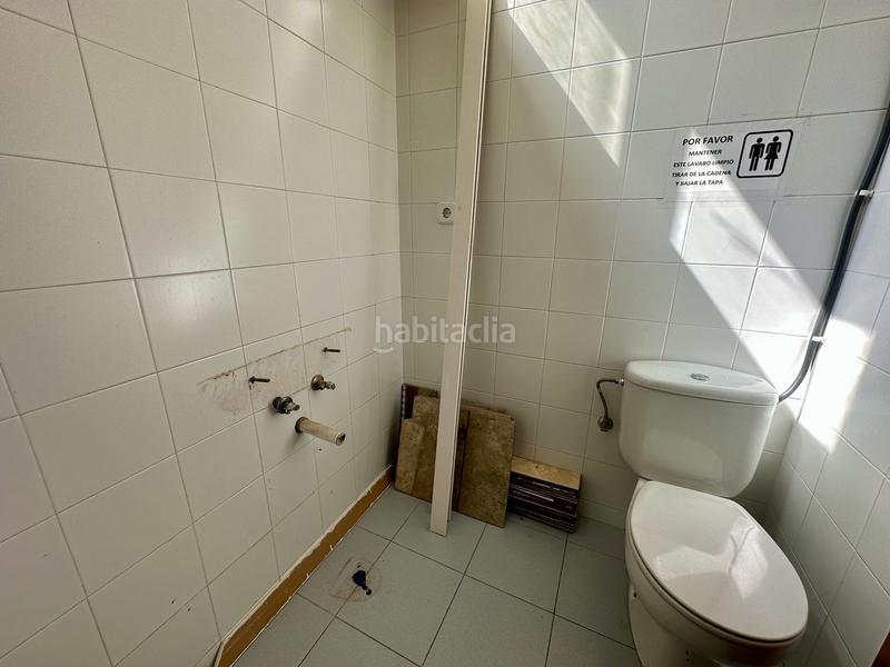 Foto b774d9aa-c35b-4195-94c4-755b70064fad. Local comercial a Els Pavos Blanes