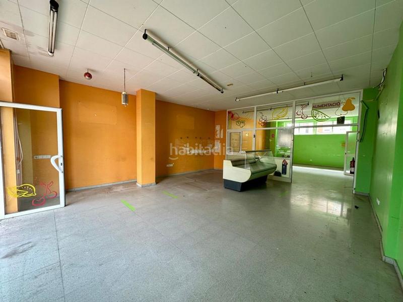 Foto 56ce30ad-5936-40c2-9ebb-95b38ff7ed40. Local comercial a Els Pavos Blanes