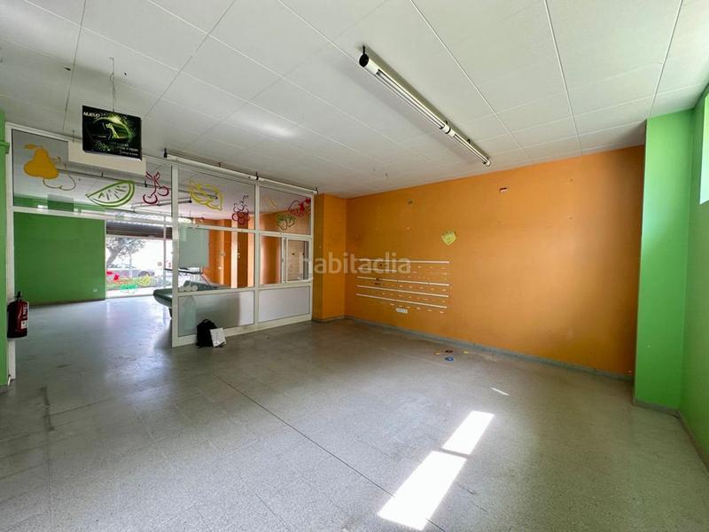 Foto 60255350-fec6-4121-a8a0-dcb8c6e6aa17. Local comercial a Els Pavos Blanes