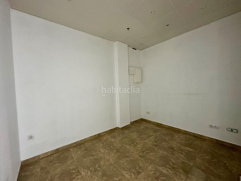 Foto d0085145-77c1-4bf5-826c-08ca1dd9c6ec. Local comercial a Els Pavos Blanes