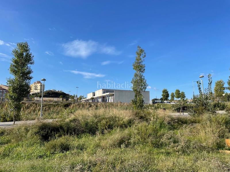 Foto b4f30949-29c6-48e5-b5e5-f165478291c5. Terreny residencial a Mont Ferrant-Joan Carles I Blanes