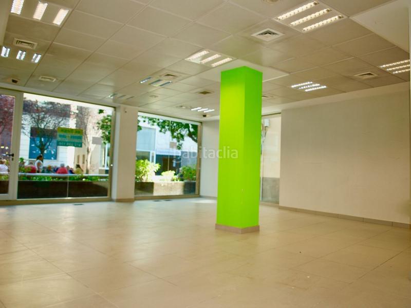 Foto ef49c044-16bc-44ed-bf35-1ab539609e76. Local comercial a Centre Blanes