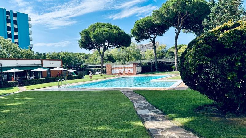 Foto e85efa32-9907-43d4-bb47-db00ea8149f8. Flat with pool in Els Pins Blanes