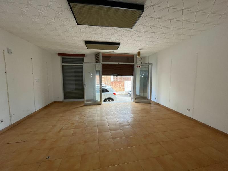 Foto e4c4766d-20fe-4056-9f95-1bf446314d89. Geschäftsraum in Cellera de Ter (La)