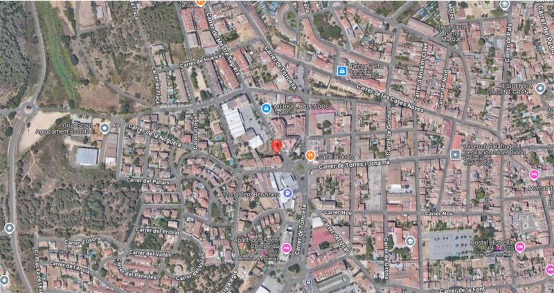 Foto 8fdf8f44-6615-45a9-ab66-41ee51a592f9. Terreny residencial a mestre sagrera 3 a La Punxa Palafrugell