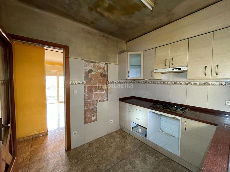 Foto f05bedbd-0e8c-4c63-bafc-0193f96b457c. Piso en Olot