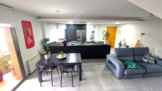 Dúplex  Avinguda de les bases de manresa. Precioso ático dúplex en venta en manresa