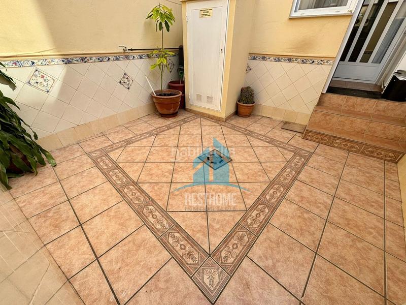 Foto 85ecee62-d19e-4986-a338-8fb7fa890af9. Casa adosada museu faller adosado en Benipeixcar - El Raval Gandia