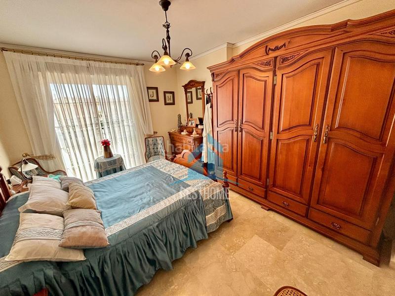 Foto c2293695-aabf-4a06-9ffc-6bacc4195c0d. Casa adosada museu faller adosado en Benipeixcar - El Raval Gandia