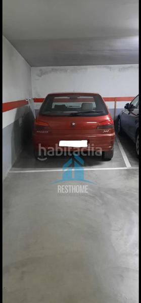 Foto 665cb549-8584-42fa-bcf0-bb06a3c7e9f0. Parking coche plaza de garaje en venta, actualmente alquilada en Valencia