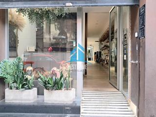 Lloguer Local Comercial  Calle duque calabria. Se traspasa peluquería en funcionamiento